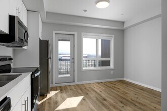 2160 Mayer Rd in Kelowna, BC - Building Photo - Building Photo