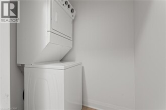 1936 Rymal Rd E in Hamilton, ON - Building Photo - Building Photo