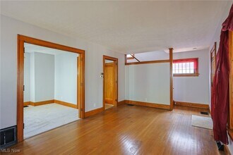 522 Columbus Ave NW in Canton, OH - Building Photo - Building Photo