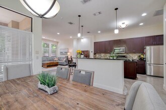 2312 Thornton Rd in Austin, TX - Building Photo - Building Photo