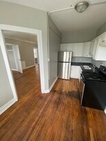 5945 Hyslop Pl, Unit 305 in Hammond, IN - Building Photo