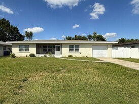 2309 Tulip St in Sarasota, FL - Building Photo