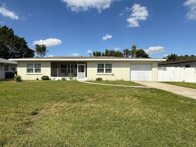 2309 Tulip St