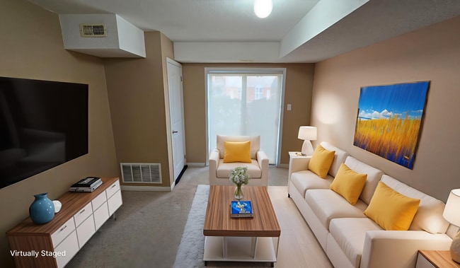 17 Cheltenham Rd in Barrie, ON - Building Photo - Building Photo