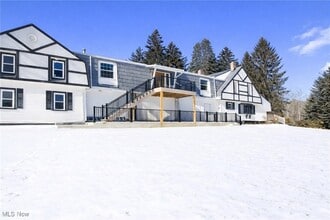 7349 Tippecanoe Rd, Unit B in Canfield, OH - Foto de edificio - Building Photo