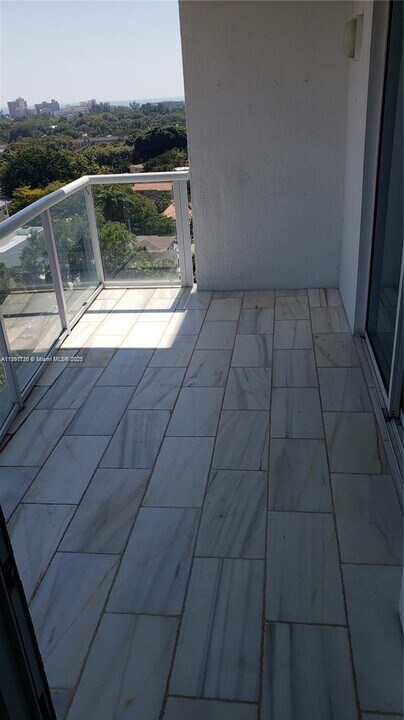 1401 SW 22nd St in Miami, FL - Building Photo