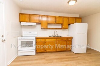 4716 Tomahawk Trail in Chattanooga, TN - Foto de edificio - Building Photo