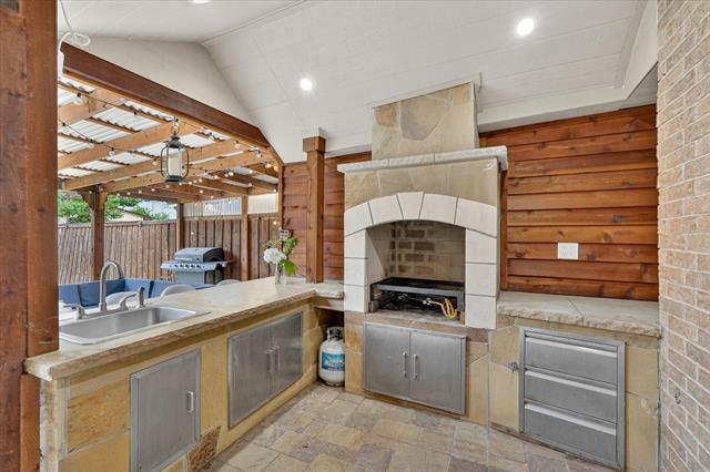 3325 High Plateau Dr