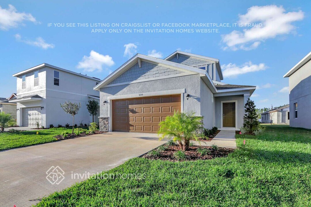 5155 Sea Mist Ln in Zephyrhills, FL - Building Photo