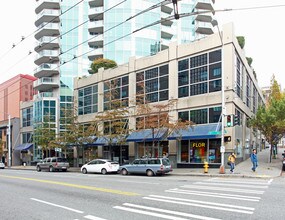 One Pacific Towers in Seattle, WA - Building Photo - Building Photo