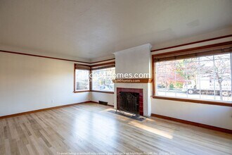 7706 SE 21st Ave in Portland, OR - Building Photo - Building Photo