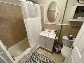 521 Beacon St in Boston, MA - Foto de edificio - Building Photo