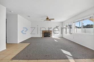 703 Diamond Dr in Chula Vista, CA - Building Photo - Building Photo