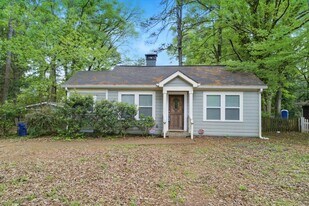 2505 Mellville Ave in Decatur, GA - Building Photo