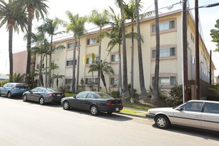 403 Indiana St in El Segundo, CA - Building Photo