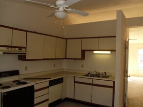 8131 Farmlea Cir in Raleigh, NC - Building Photo - Building Photo