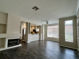 12604 Carmel Country Rd in San Diego, CA - Building Photo