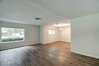 5446 Jason St in Houston, TX - Building Photo - Building Photo