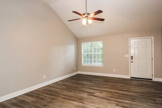 2538 Rock Creek Ct in Marietta, GA - Building Photo - Building Photo