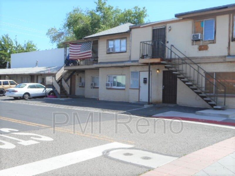 140 Victorian Ave in Sparks, NV - Building Photo