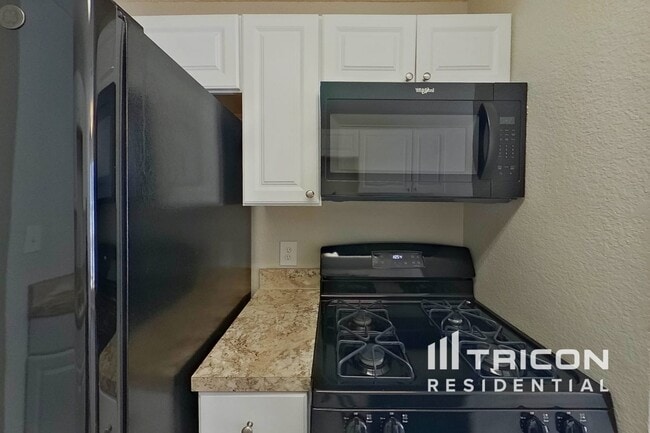 708 Burlington Ave in Fort Worth, TX - Building Photo - Building Photo