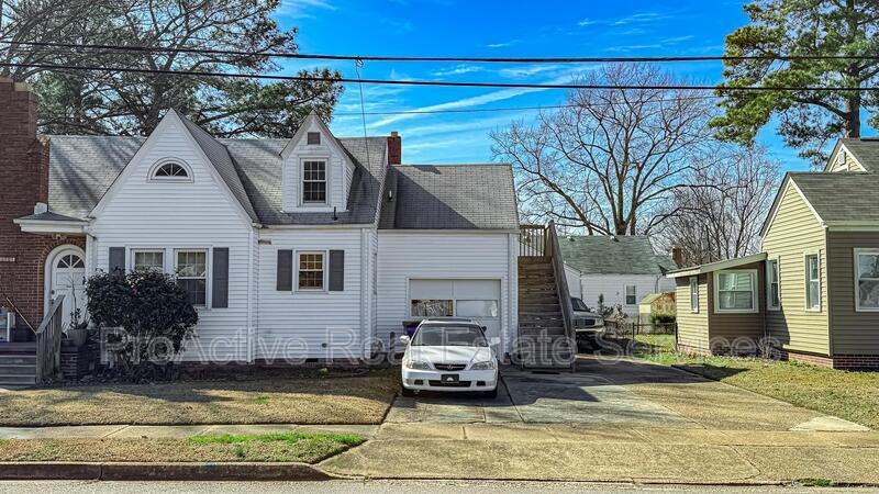 3811 Chatham Cir in Norfolk, VA - Building Photo