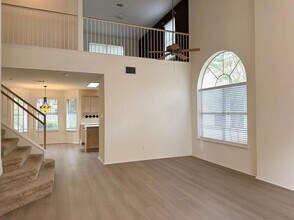 13520 Bolivia Dr in Austin, TX - Building Photo - Building Photo