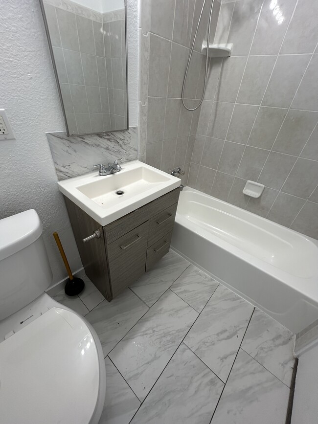 3457 Ocean View Blvd, Unit 3457
