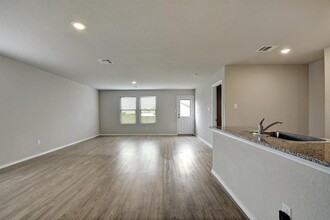 1903 Goldfinch in New Braunfels, TX - Building Photo - Building Photo