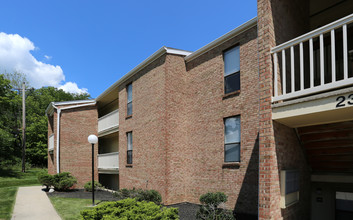 Running Creek in Crescent Springs, KY - Foto de edificio - Building Photo