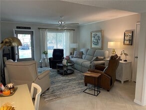 800 Mallery St in St. Simons Island, GA - Building Photo - Building Photo