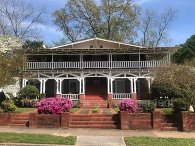 property at 319 College St