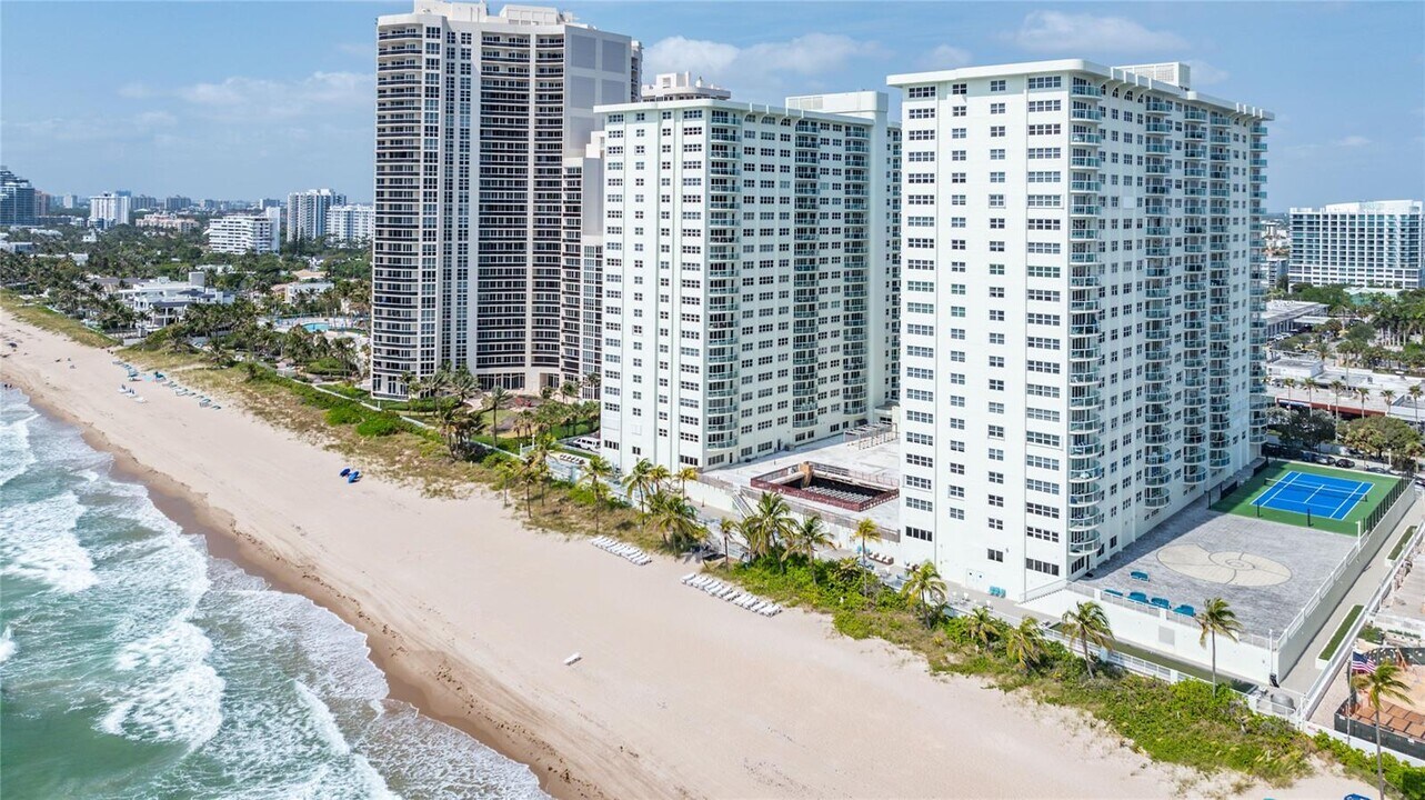 3410 Galt Ocean Dr in Fort Lauderdale, FL - Foto de edificio