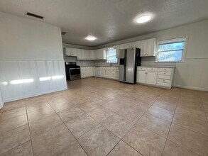 508 12th St in Levelland, TX - Building Photo - Building Photo