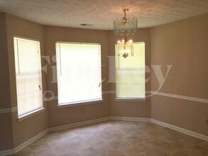 115 Mountainview Dr in Covington, GA - Foto de edificio - Building Photo