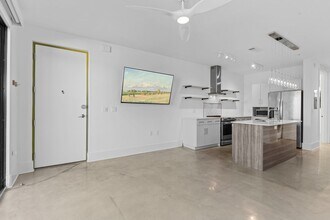 510 All Saints St in Tallahassee, FL - Building Photo - Building Photo