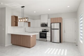 9 Hidden Hls St in Mission, TX - Building Photo - Building Photo