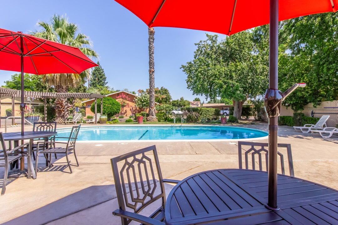 Providence Pointe in Clovis, CA - Foto de edificio
