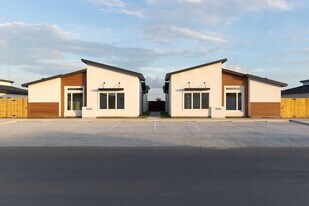 3520 Hidalgo Cir, Unit 1 in Brownsville, TX - Building Photo