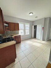 641 15th Ave in Newark, NJ - Building Photo - Building Photo