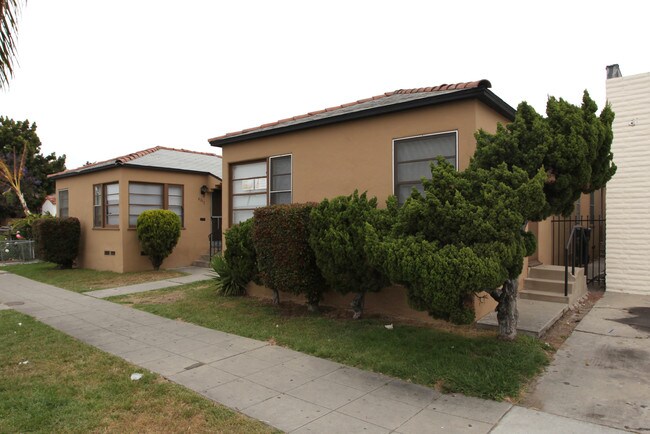 4309-4317 42nd St in San Diego, CA - Foto de edificio - Building Photo