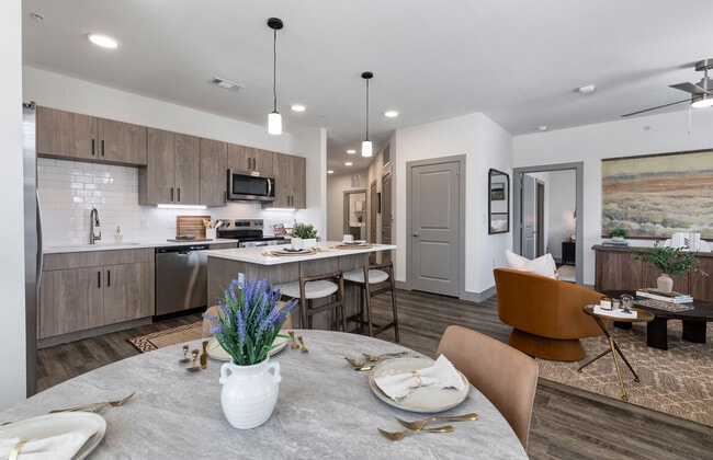 Local Dripping Springs in Dripping Springs, TX - Building Photo - Building Photo