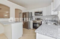 2733 Bentley Ct photo'