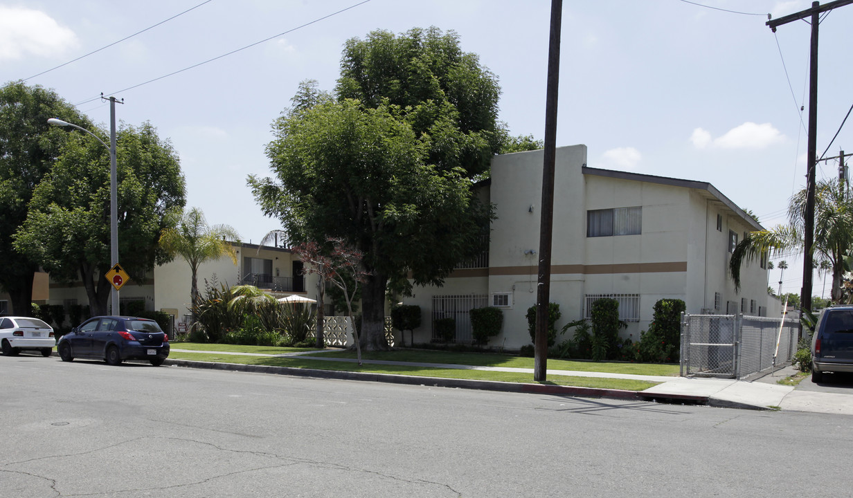 518-524 E Wilhelmina St in Anaheim, CA - Foto de edificio