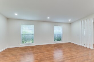1312 E Spring Valley Rd in Richardson, TX - Building Photo - Building Photo