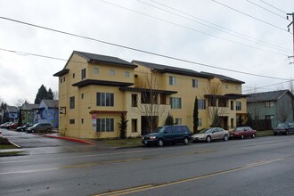 Villas de Mariposas in Portland, OR - Foto de edificio - Building Photo