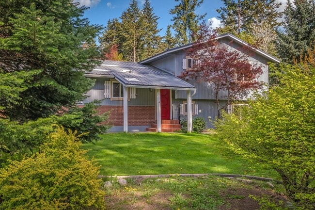 12356 N Emerald Dr in Hayden, ID - Building Photo - Building Photo