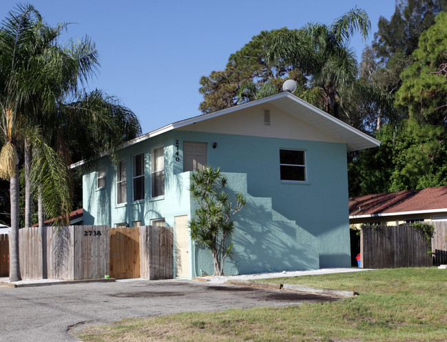 2738 Herwald St in Sarasota, FL - Foto de edificio - Building Photo