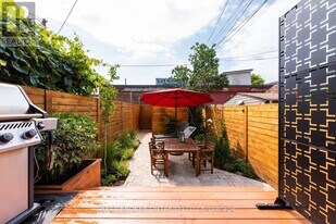 143 Harrison St in Toronto, ON - Building Photo