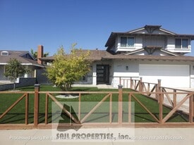 11875 Wisteria Ave in Fountain Valley, CA - Building Photo